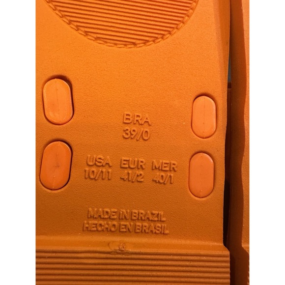 Larroude Women\'s Orange Gold Milan Grommet Thong Sandals Size 10/11 $140 MSRP‎ main image 1